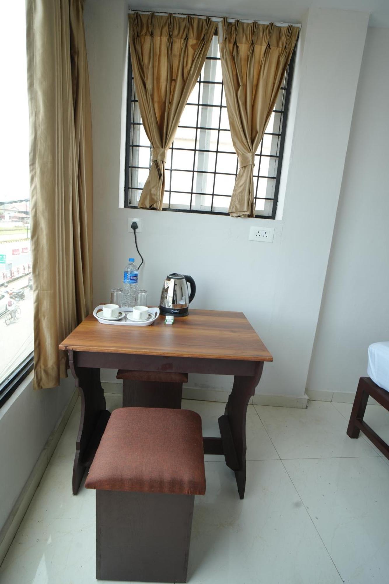 Port View Residency Pvr Hotel Nedumbassery Luaran gambar