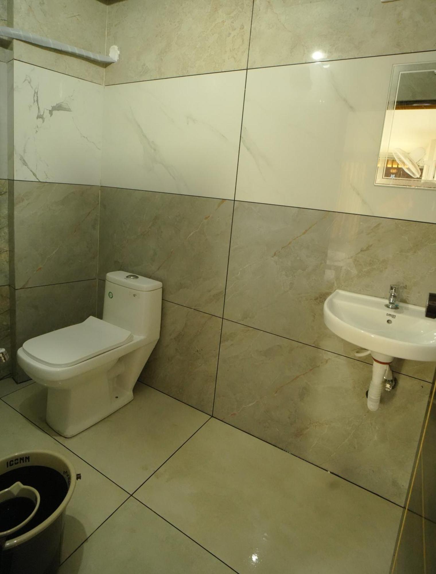 Port View Residency Pvr Hotel Nedumbassery Luaran gambar