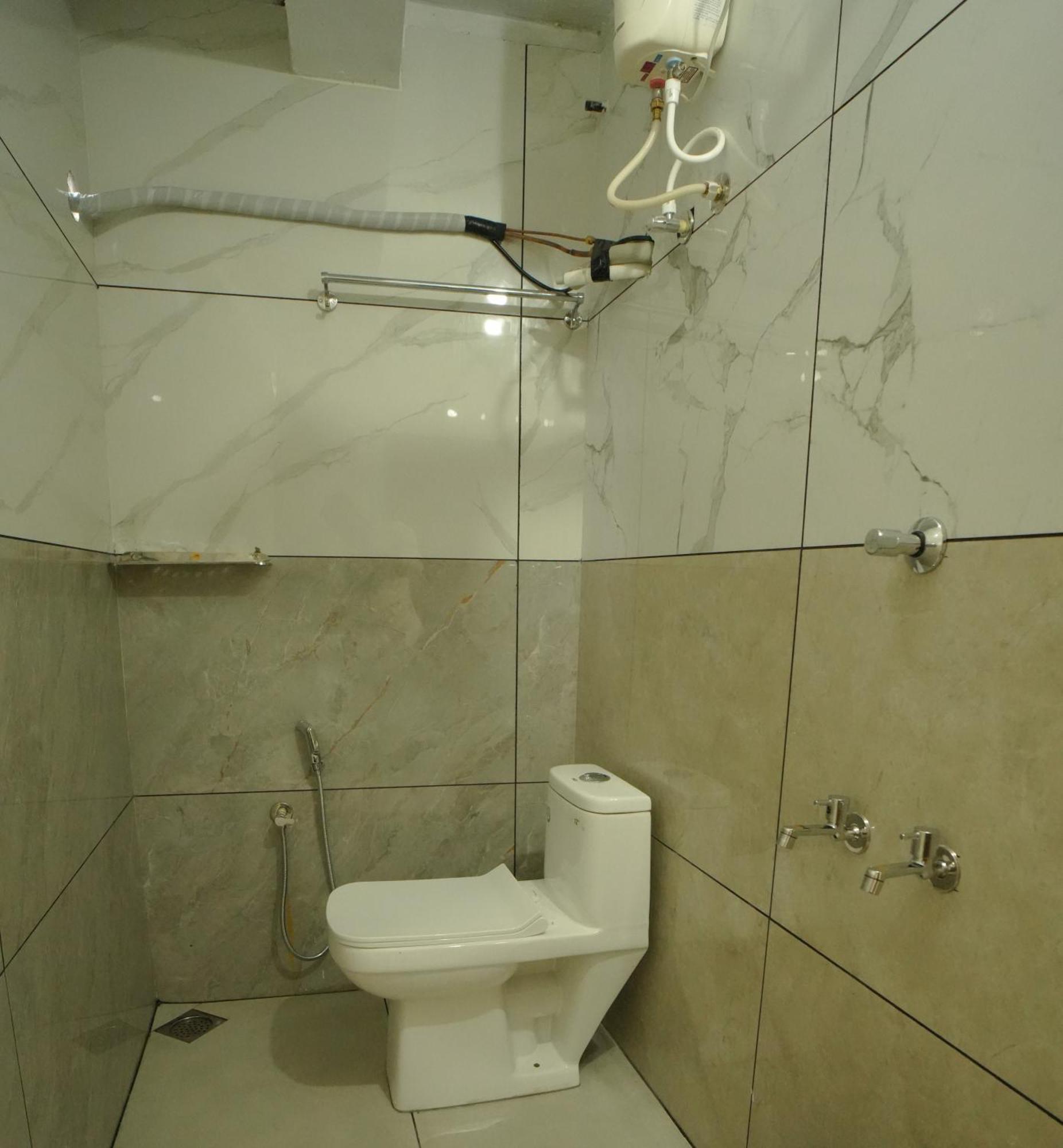 Port View Residency Pvr Hotel Nedumbassery Luaran gambar