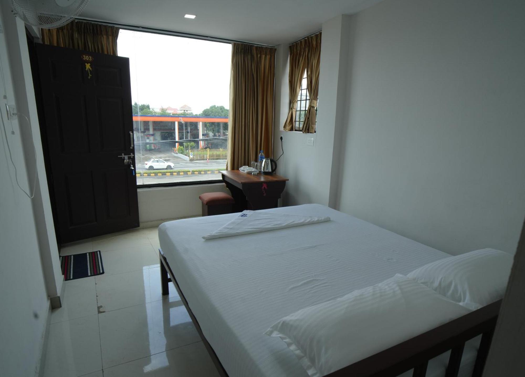 Port View Residency Pvr Hotel Nedumbassery Luaran gambar