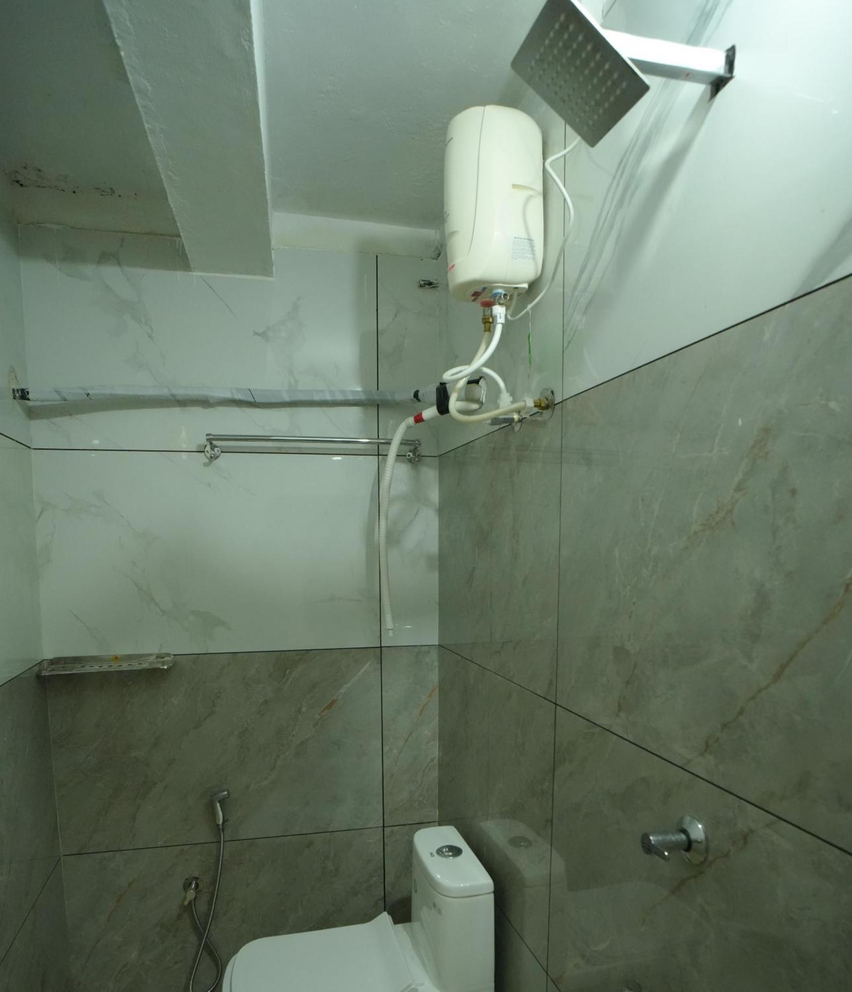 Port View Residency Pvr Hotel Nedumbassery Luaran gambar
